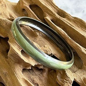 ⭐ ➡️ 5 for $25 ⬅️ ⭐   Soft Green Enameled Metal Bangle Bracelet, Classic